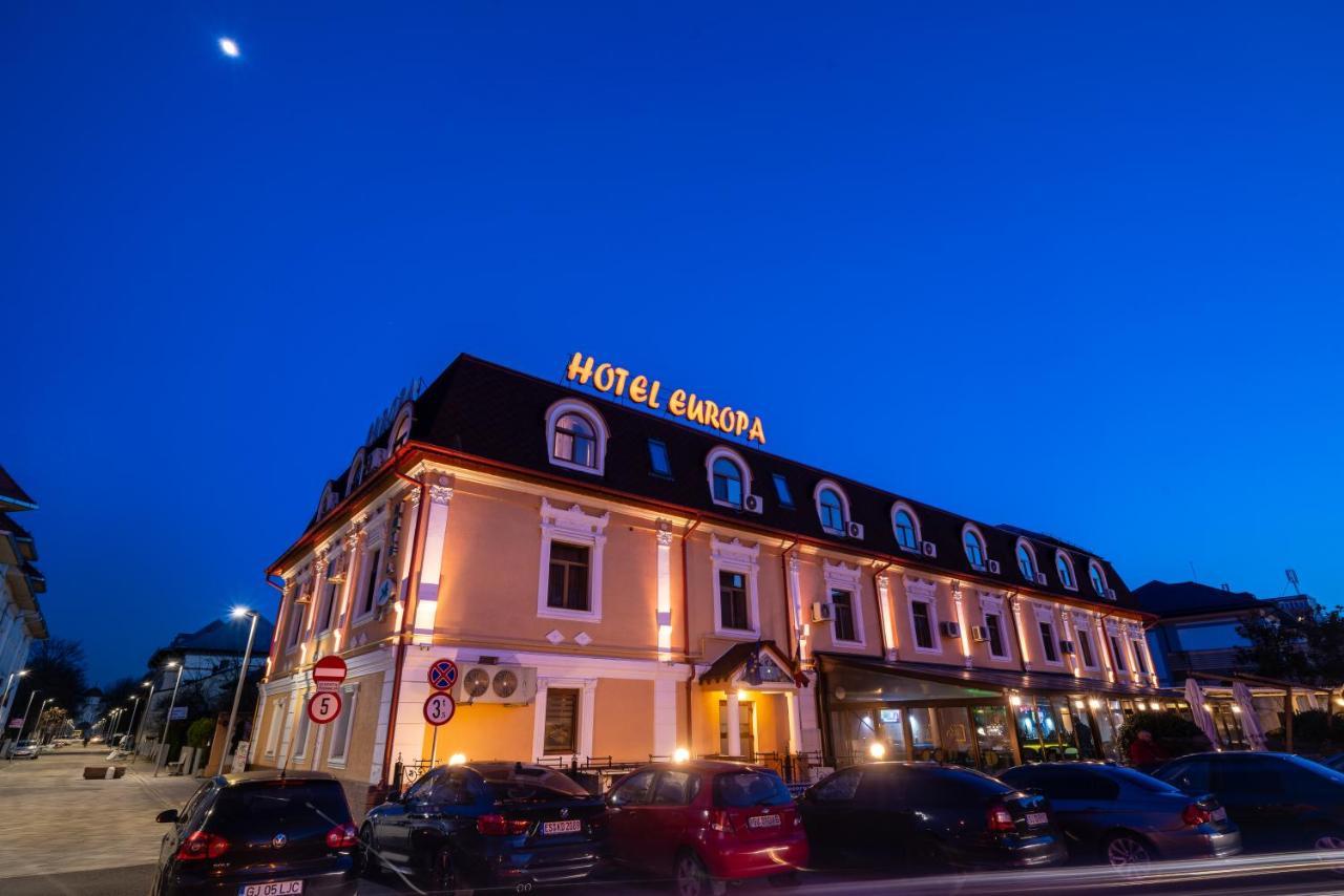 Hotel Europa Târgu Jiu Exteriér fotografie