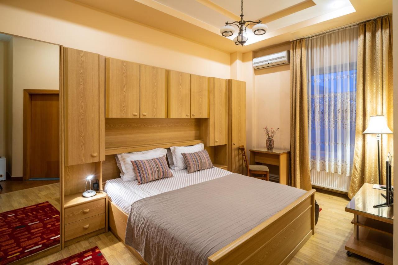 Hotel Europa Târgu Jiu Exteriér fotografie