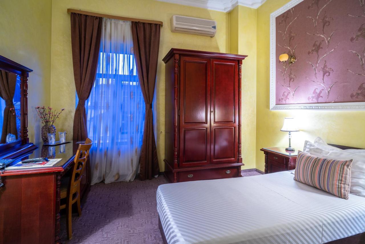 Hotel Europa Târgu Jiu Exteriér fotografie